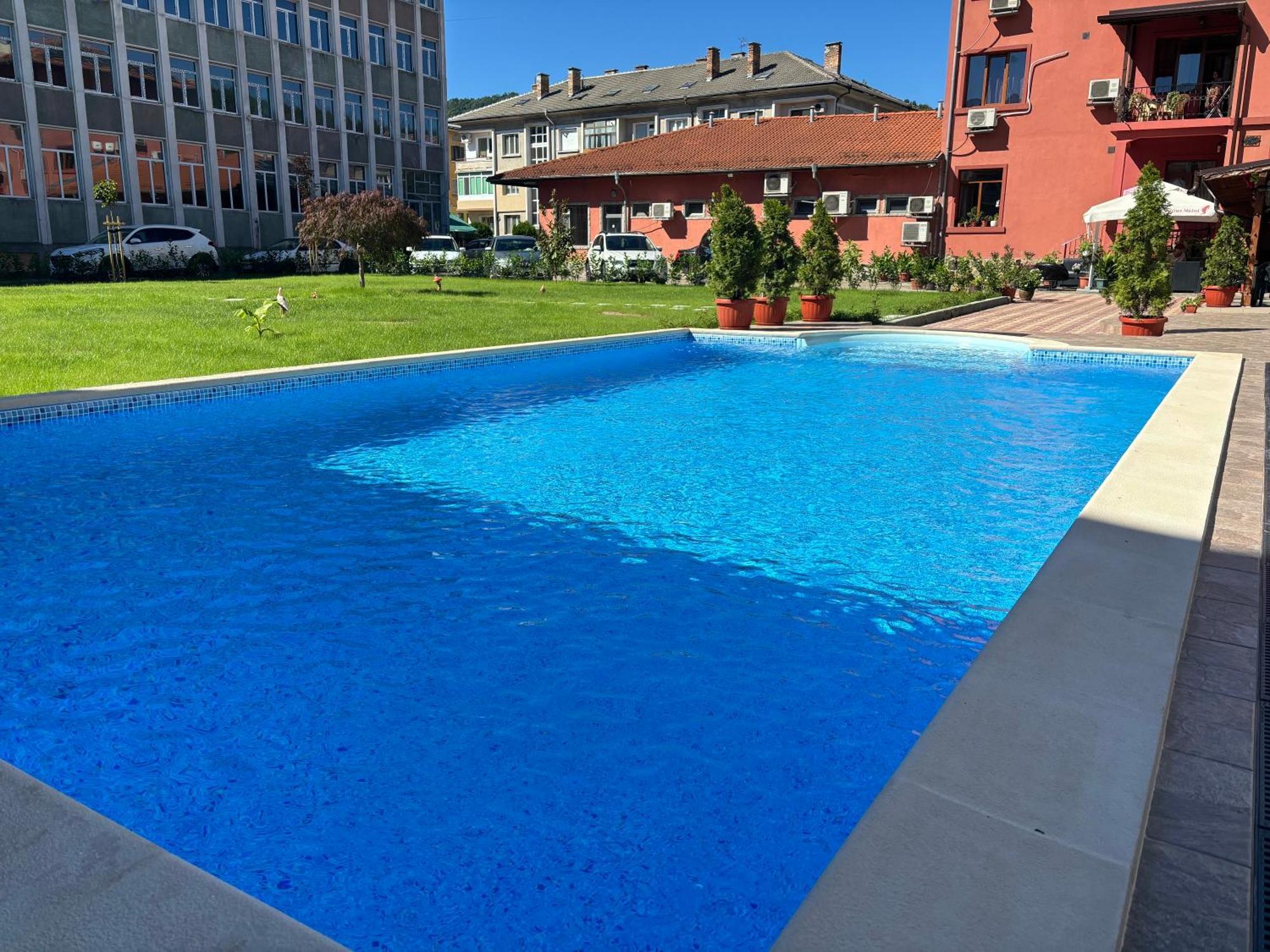 Hotel Rai Tryavna Exterior photo